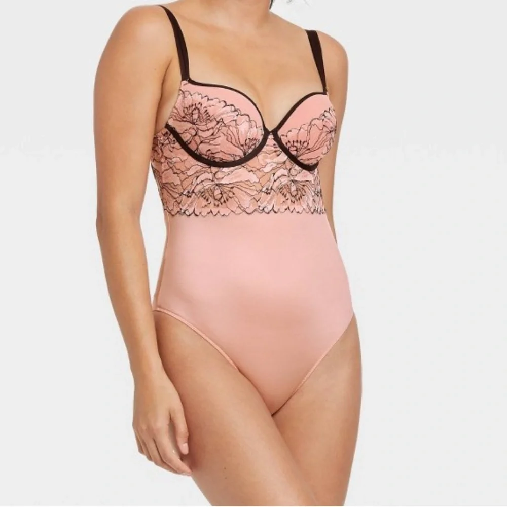 Women’s push up bodysuit NWT color rose - Picture 1 of 3